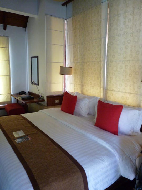 Bett der Hydro Villa Pavilion Samui Villas & Resort