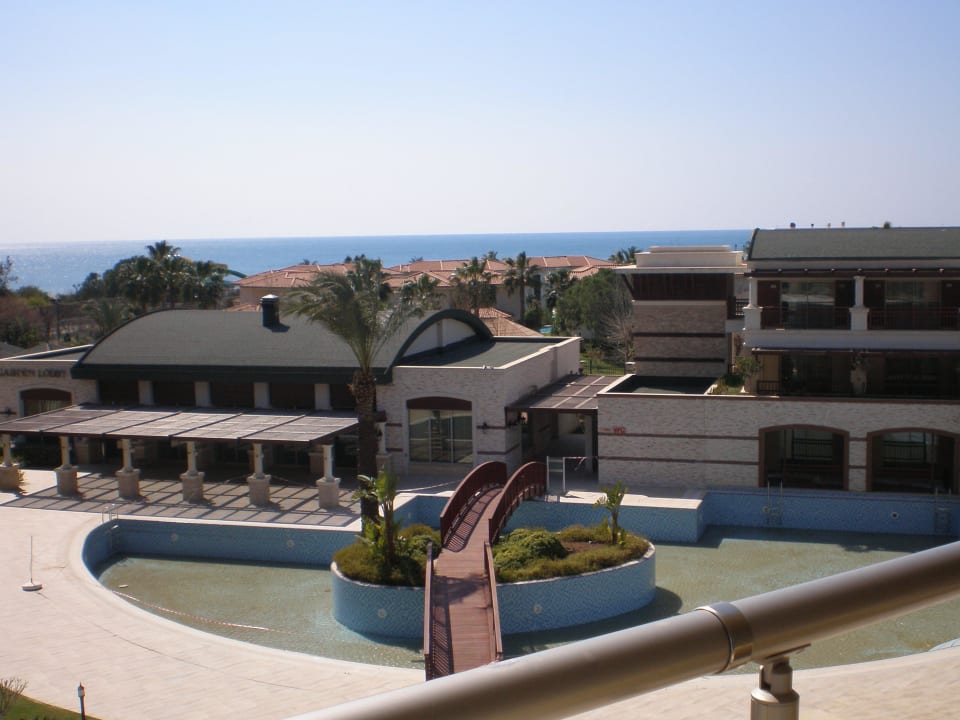 Blick auf die Poolhäuser Sunis Kumköy Beach Resort Hotel & Spa