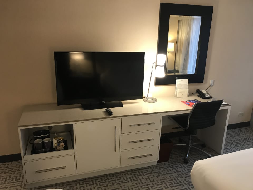 Zimmer DoubleTree by Hilton Hotel Chicago - Magnificent Mile