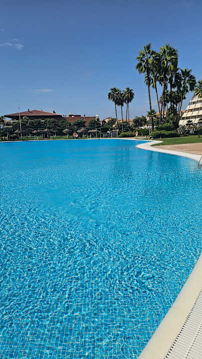 Pool Ilunion Islantilla