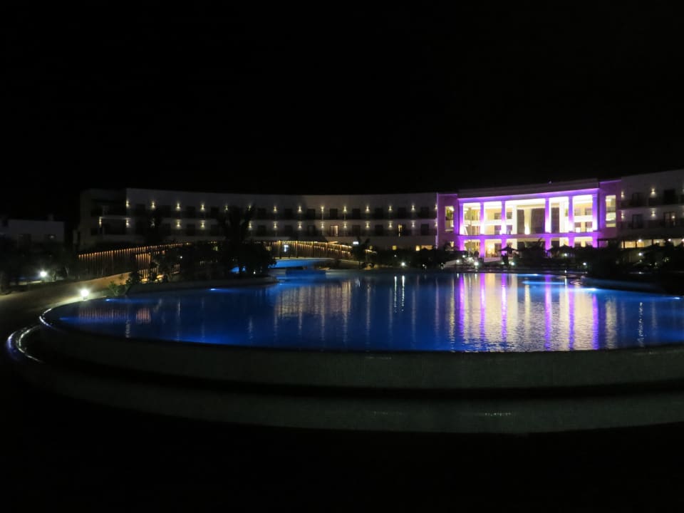 Pool Meliá Dunas Beach Resort & Spa