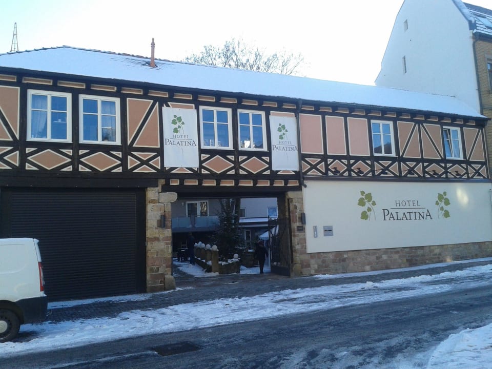 Hofeingang zum Hotel PalatinA Hotel Palatina