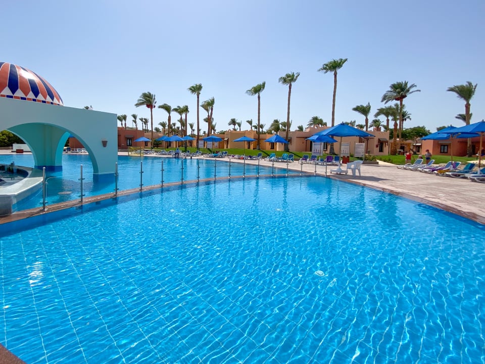 Pool Hotel Nubian Village