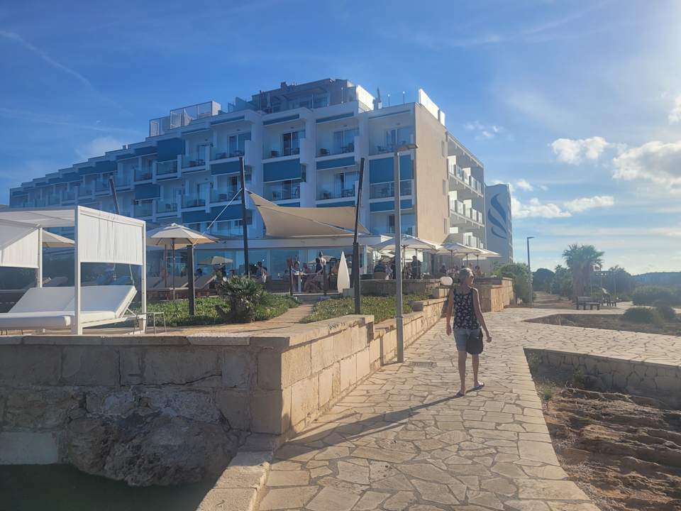 Außenansicht Universal Hotel Cabo Blanco - Adults Only