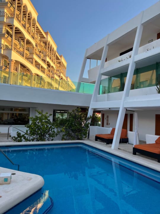 Pool Hotel Flamingo Cancun Resort