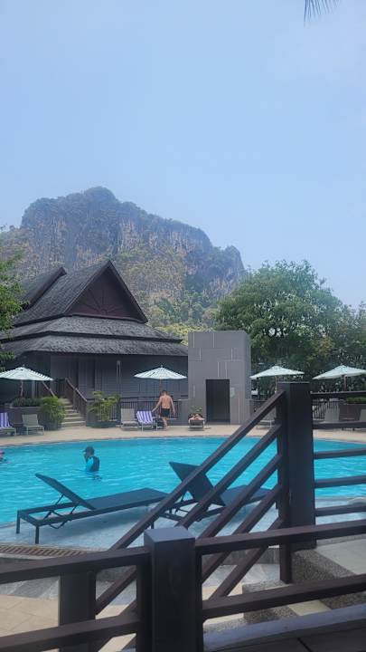 Pool Holiday Inn Resort Krabi Ao Nang Beach by IHG