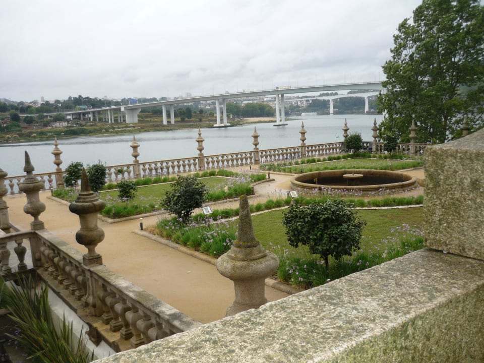 Blick auf die Ponte do Freixo   Pestana Palácio do Freixo