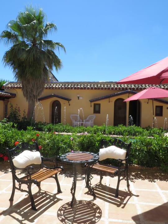 Patio interior Alojamiento Rural Hacienda Mendoza