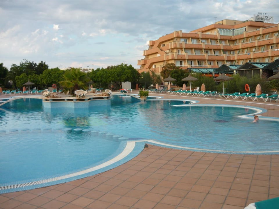 Poolanlage Hotel Mariant Park
