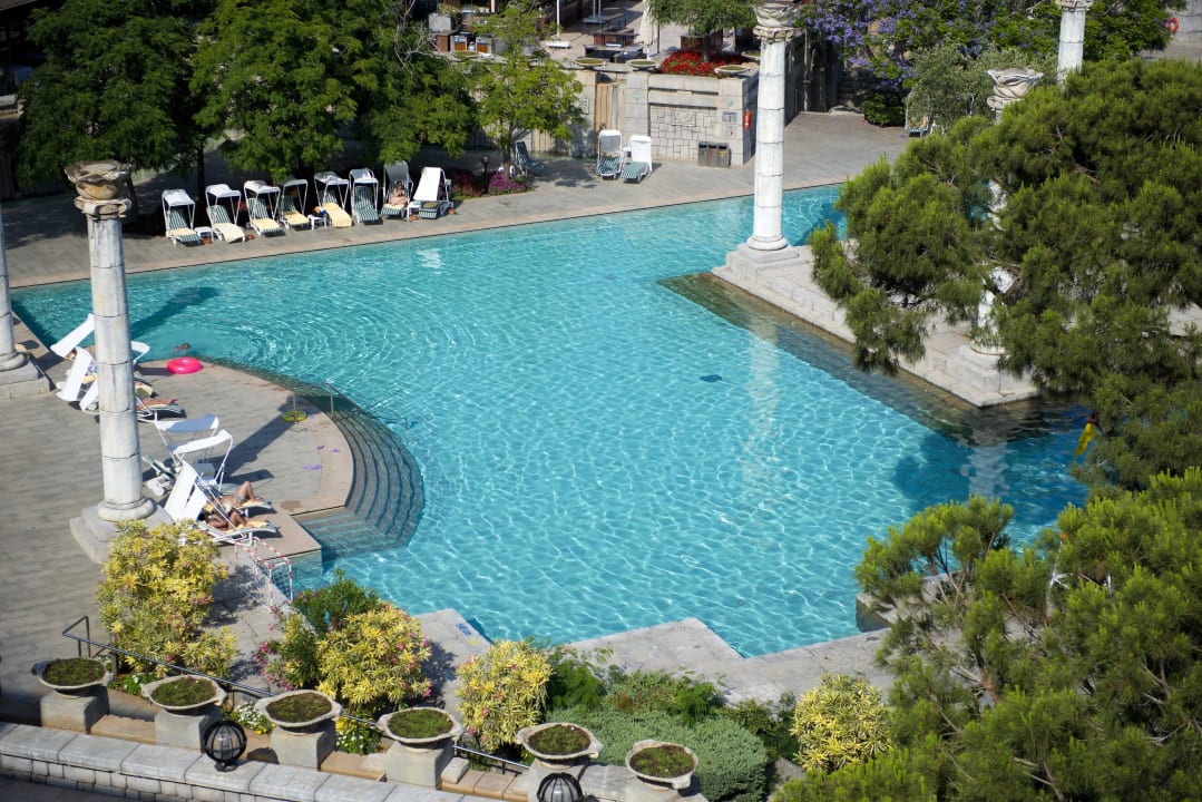 Antik Pool Xanadu Resort Hotel