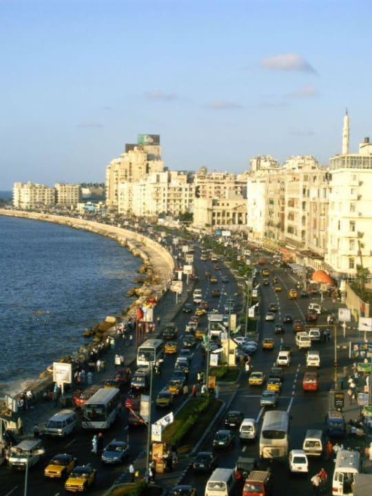 Die Corniche Steigenberger Cecil Alexandria