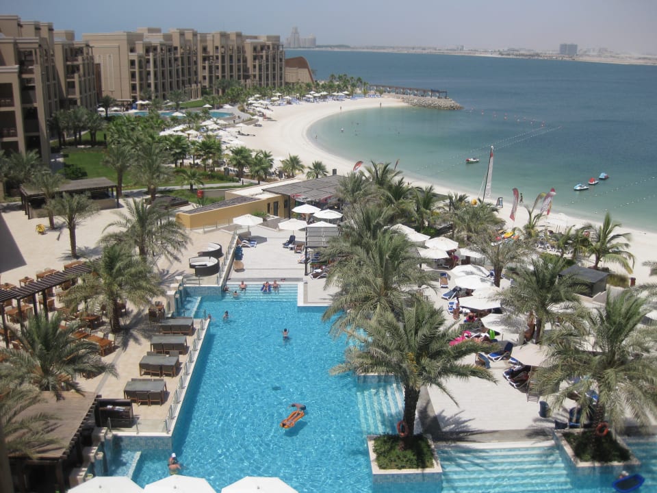 Pool DoubleTree by Hilton Resort & Spa Marjan Island