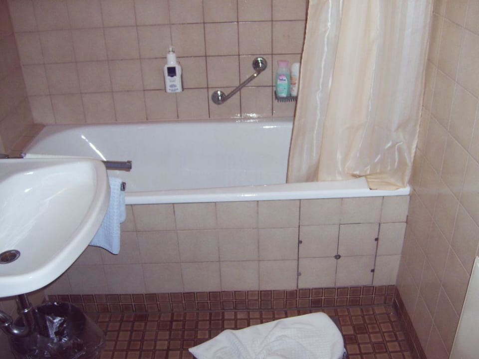 Das Badezimmer (3,5 Sterne!) Hotel Luitpold am See