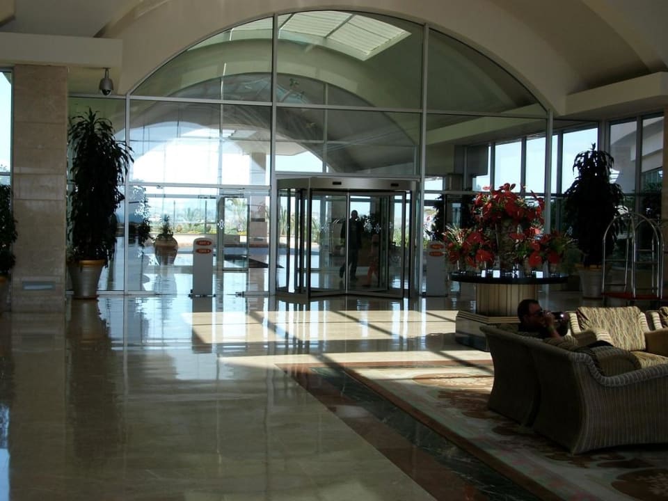 Eingangsbereich Hotel Miracle Resort