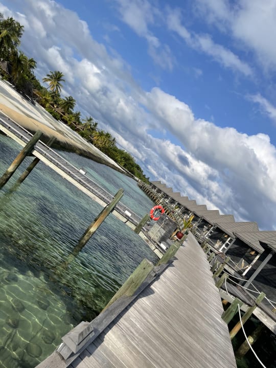 Strand Kuredu Island Resort & Spa