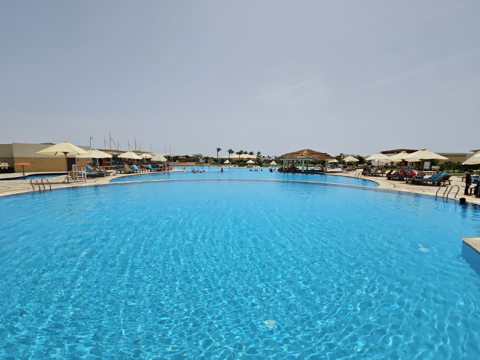 Pool Mövenpick Waterpark Resort & Spa Soma Bay