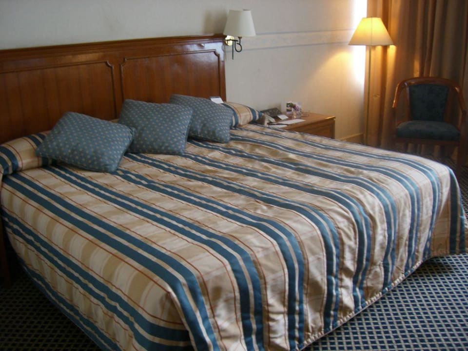 Hotelzimmer The Tawana Bangkok