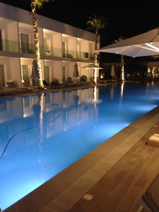 Pool White Dreams Resort & Anex