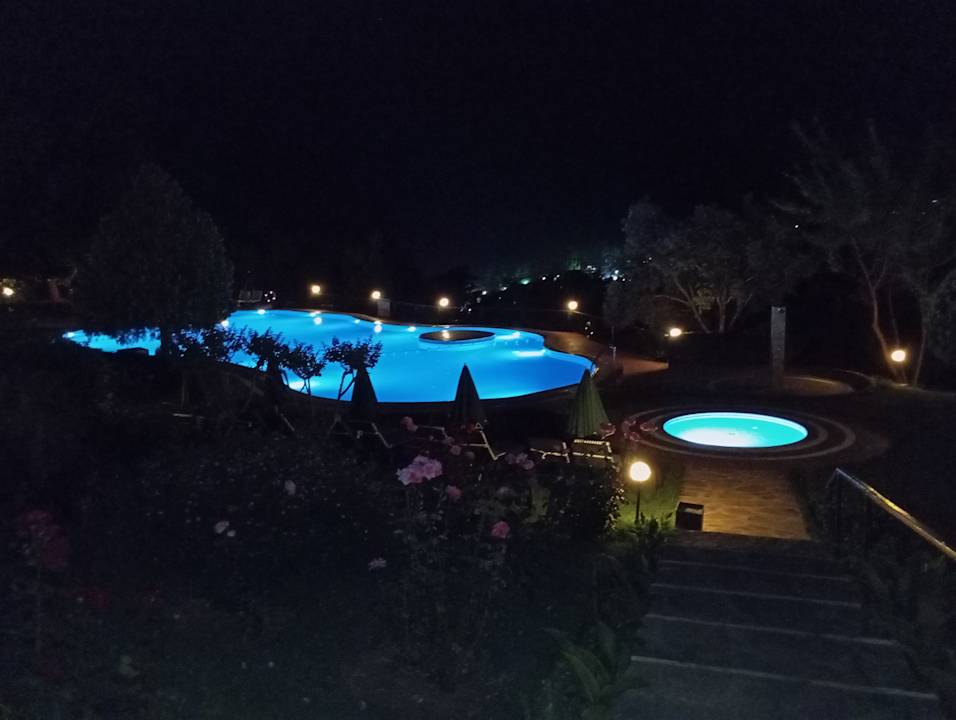 Pool Montana Pine Resort