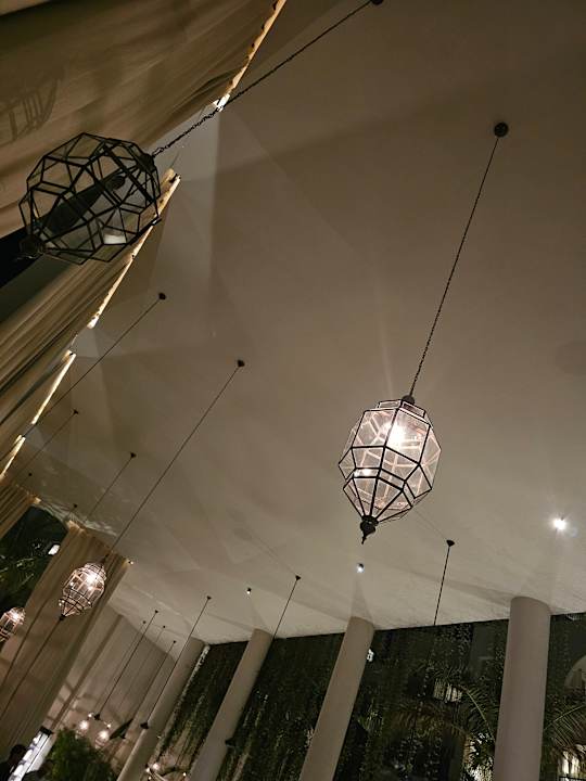 Gastro Serry Beach Resort