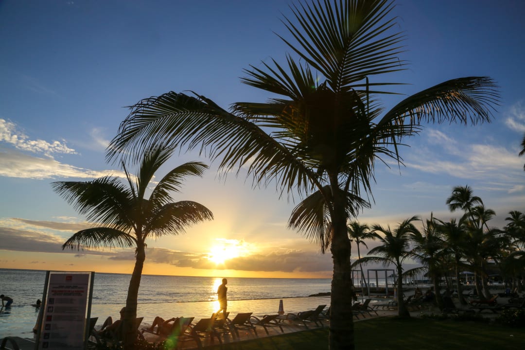 Pool Hotel Viva Dominicus Beach by Wyndham - All Inclusive Resort