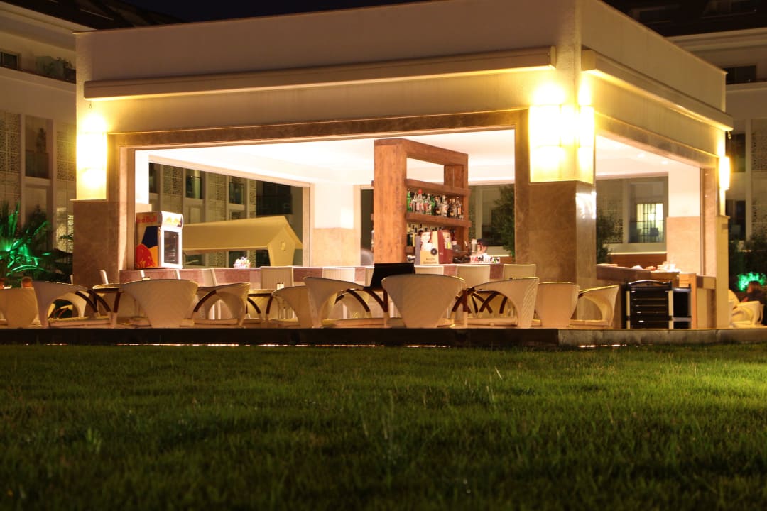 Bar auf der Terrasse Sentido Trendy Verbena Beach