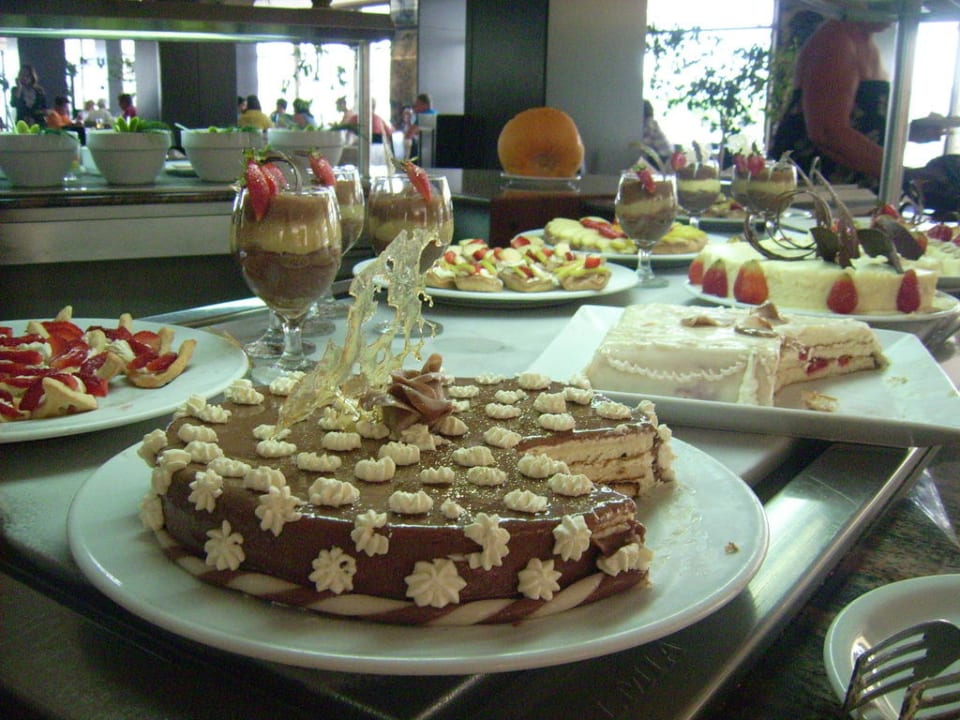 Mmhh lecker Kuchen Calimera One Resort Jockey