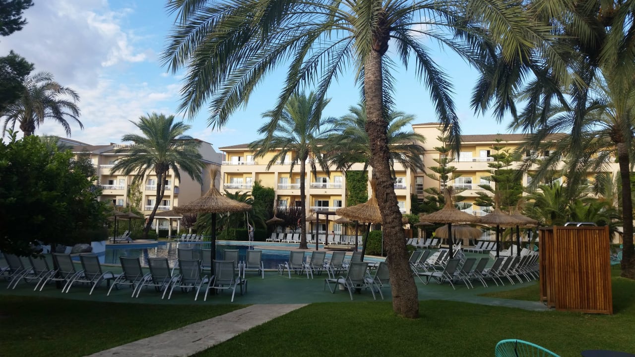 Pool Prinsotel La Dorada