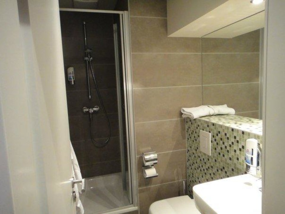 Ванная MEININGER Hotel Berlin Hauptbahnhof