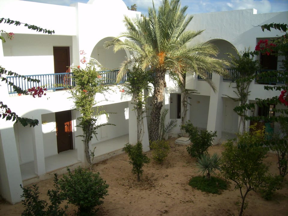 Innenhof des Menzel Hotel El Mouradi Djerba Menzel