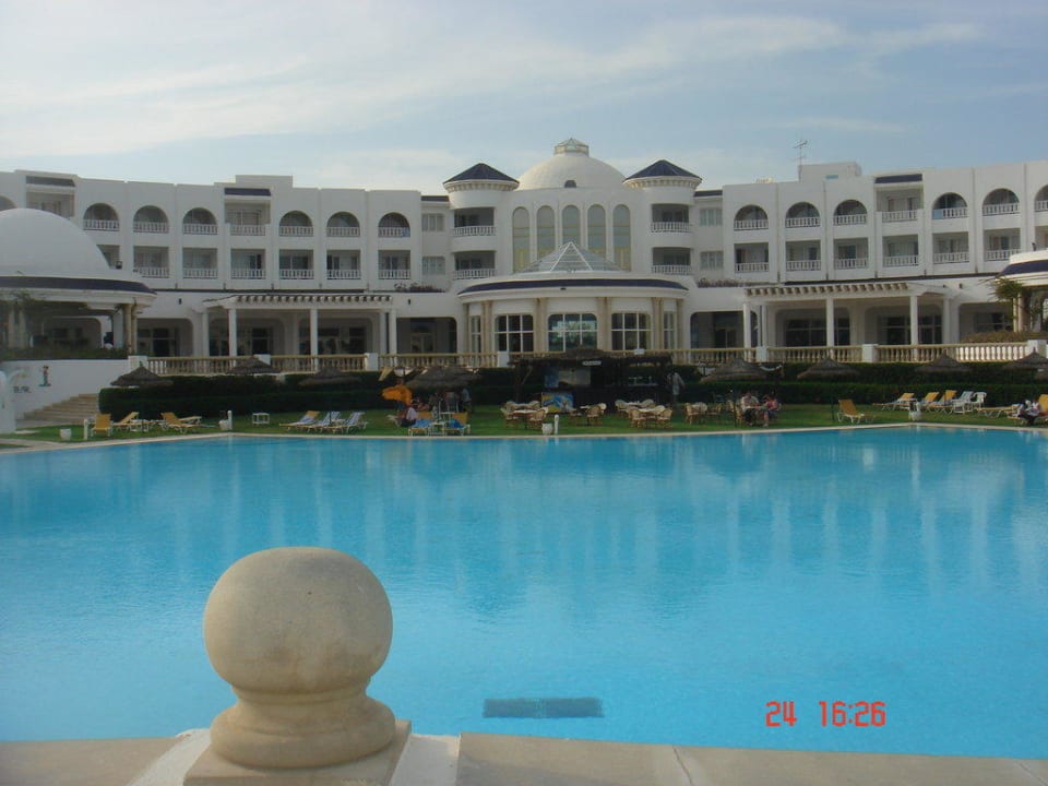 Piscine Royal Tulip Taj Sultan