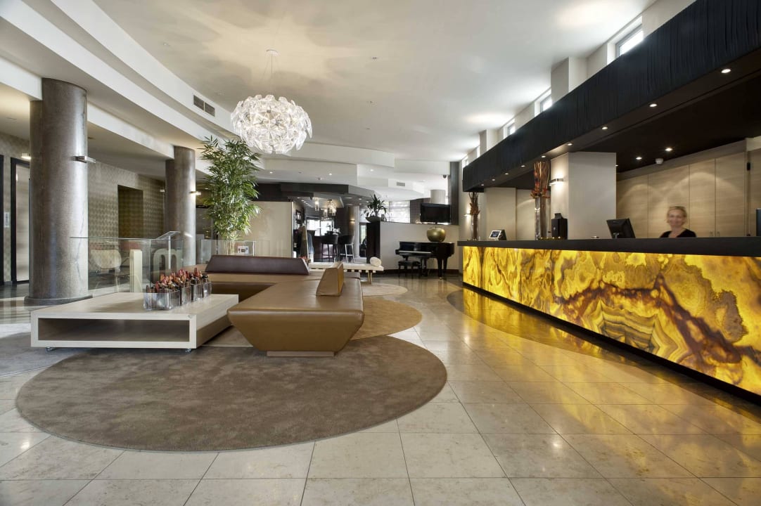 Lobby M Hotel