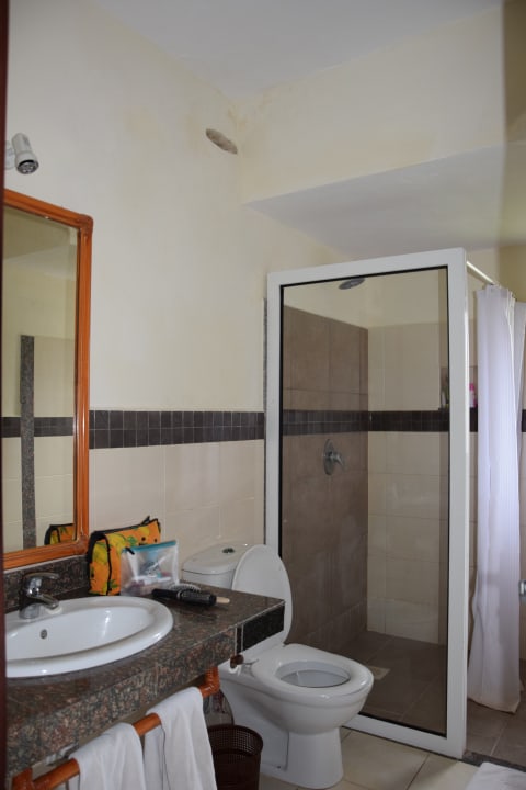 Zimmer Neptune Village Beach Resort & Spa