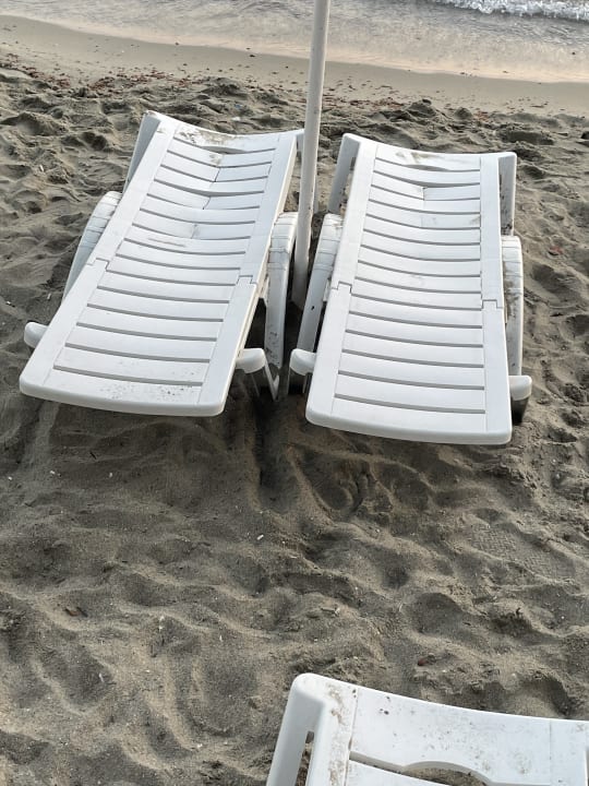 Strand Tusan Beach Resort