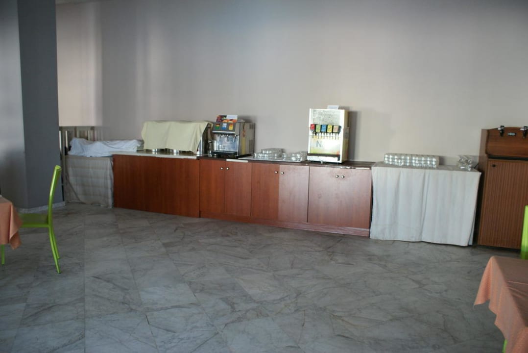 Getränkeautomaten / Restaurant Hotel Karda Garden Village