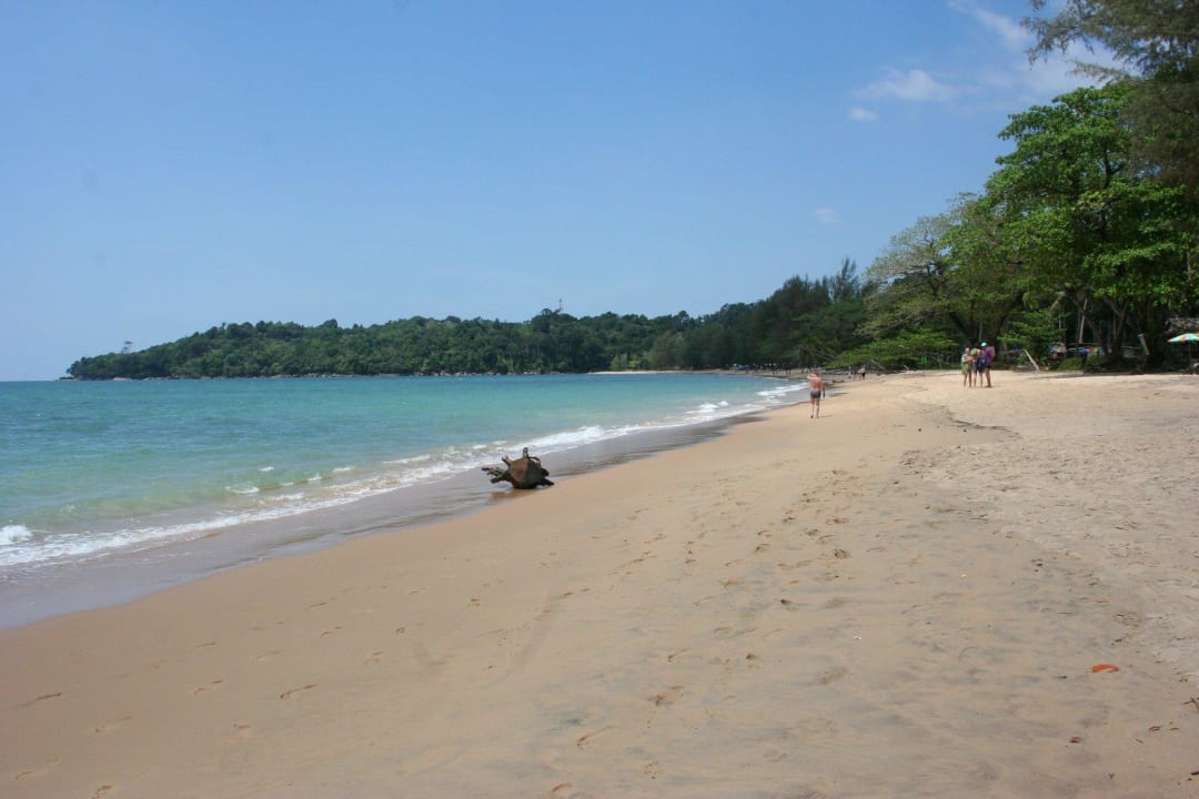 Ein Traumhaft schöner Strand The Briza Beach Resort Khaolak