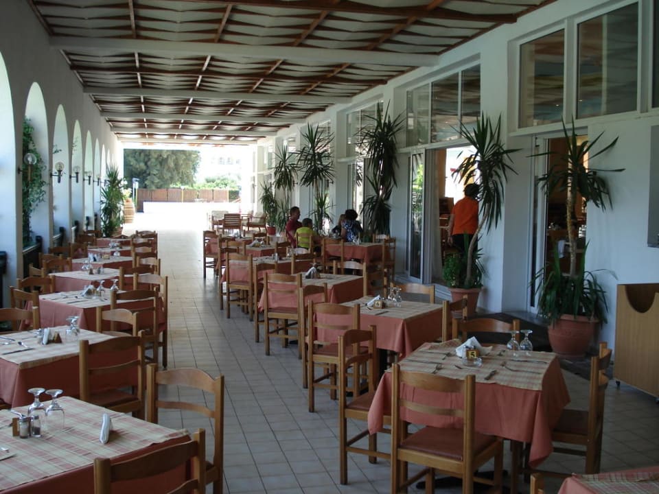 Außenbereich Restaurant Irene Palace Beach Resort Club alltoura