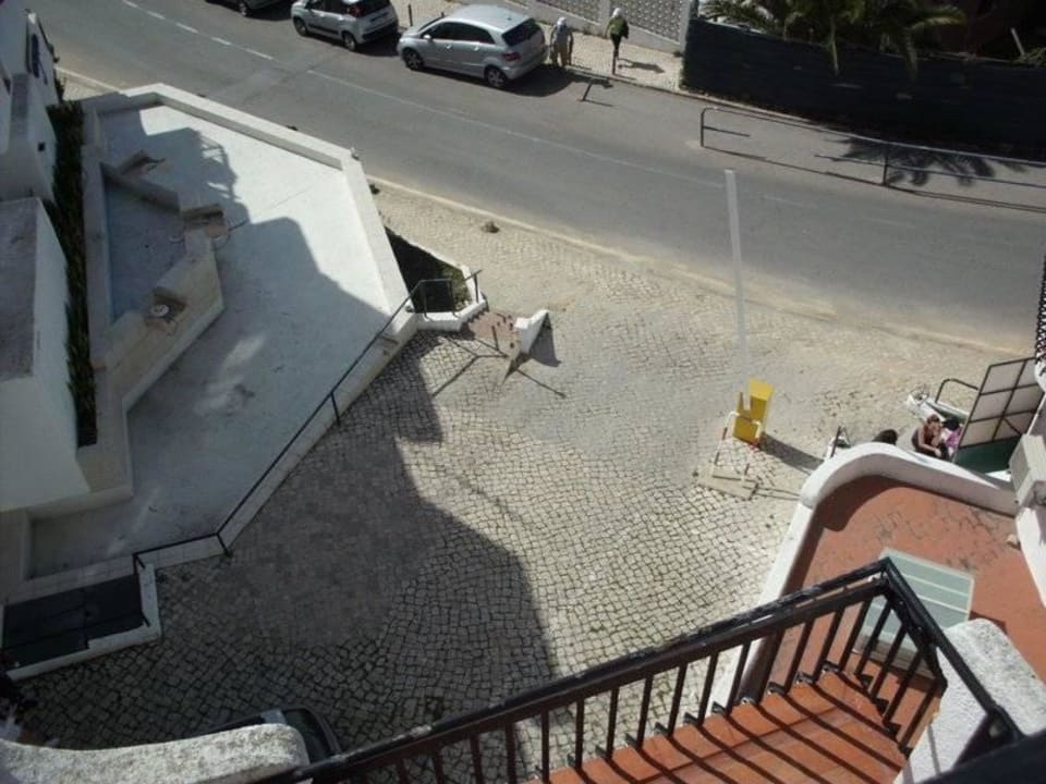 Blick zur Einfahrt Apartamentos Soldoiro