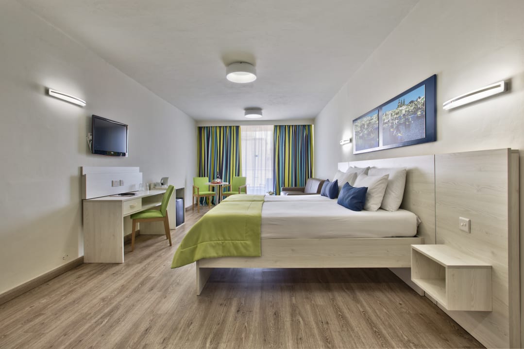 Zimmer Hotel Santana