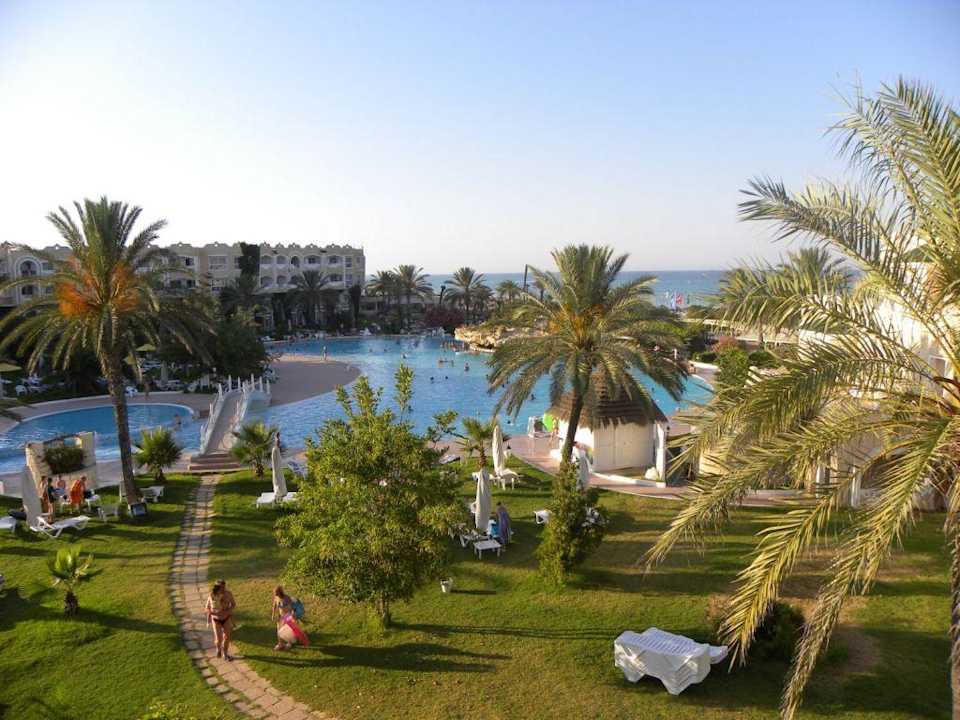 Basen i ogród z 2 piętra Mahdia Beach & Aquapark