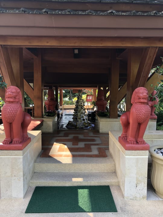 Lobby Andaman White Beach Resort