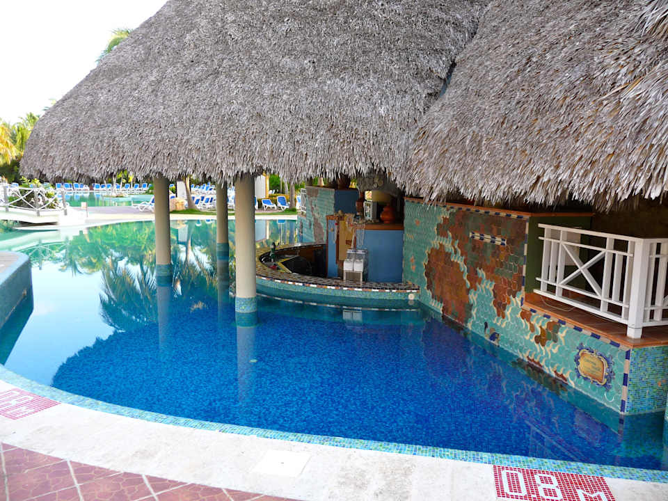 Poolbar Royalton Hicacos Resort & Spa - Adults only