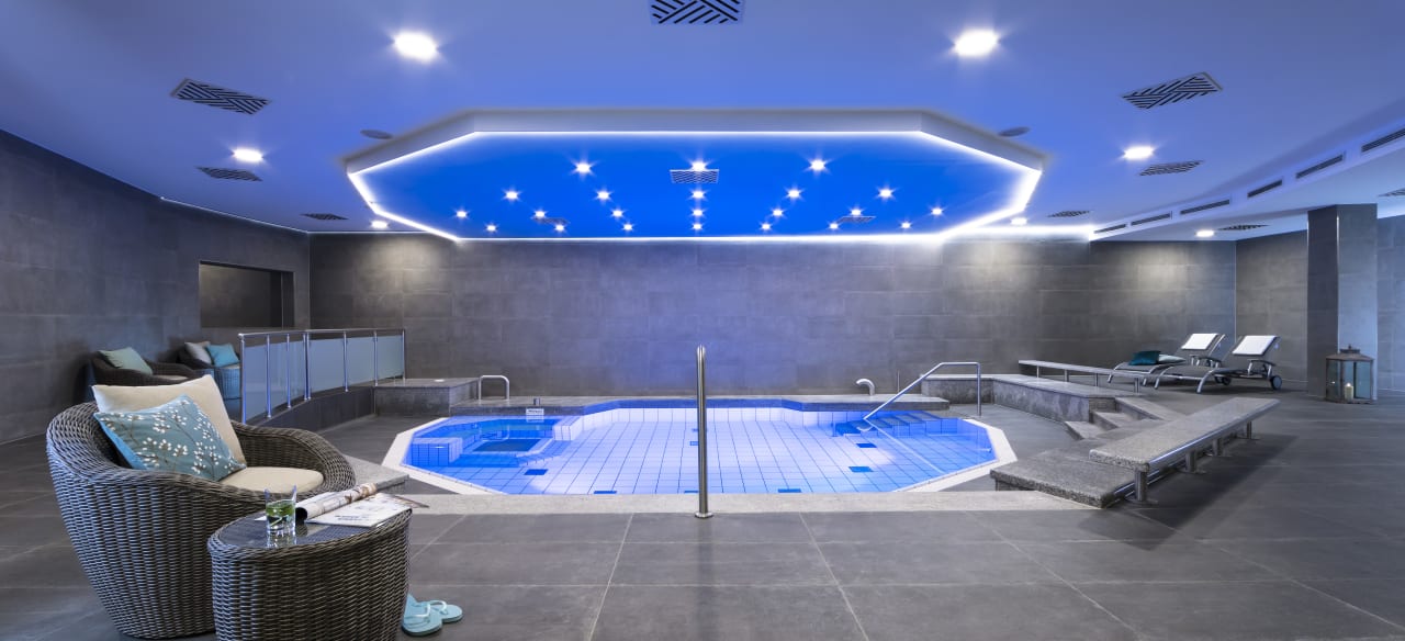 Pool Dorint Hotel Dresden