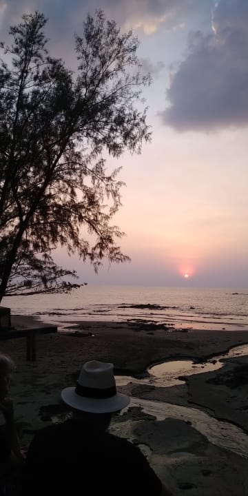 Strand Ocean Breeze Resort