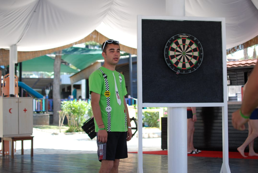 Дартс и Бека Sealife Buket Resort & Beach