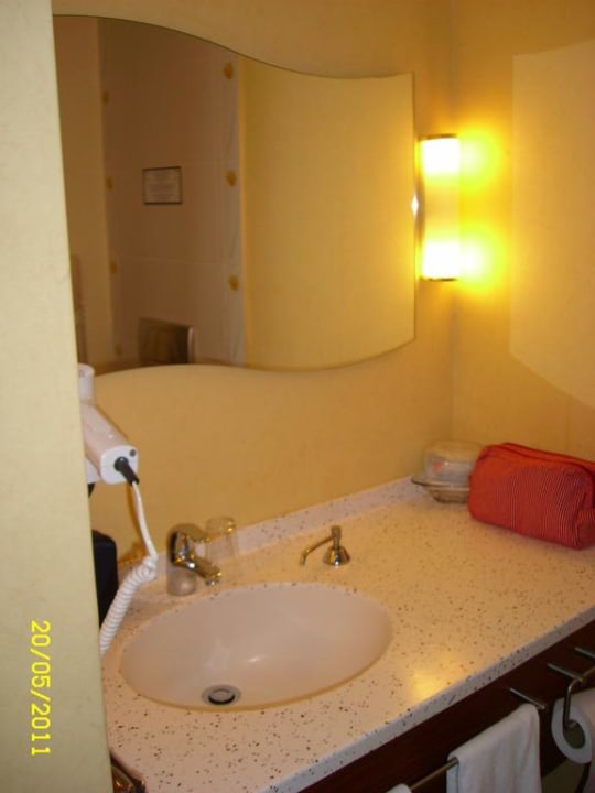 Blick ins Badezimmer Club Grand Aqua