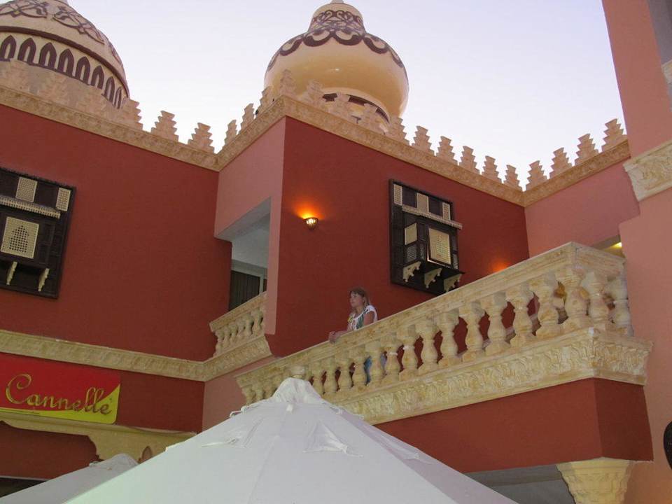 Балкон Pickalbatros Alf Leila Wa Leila Resort - Neverland Hurghada