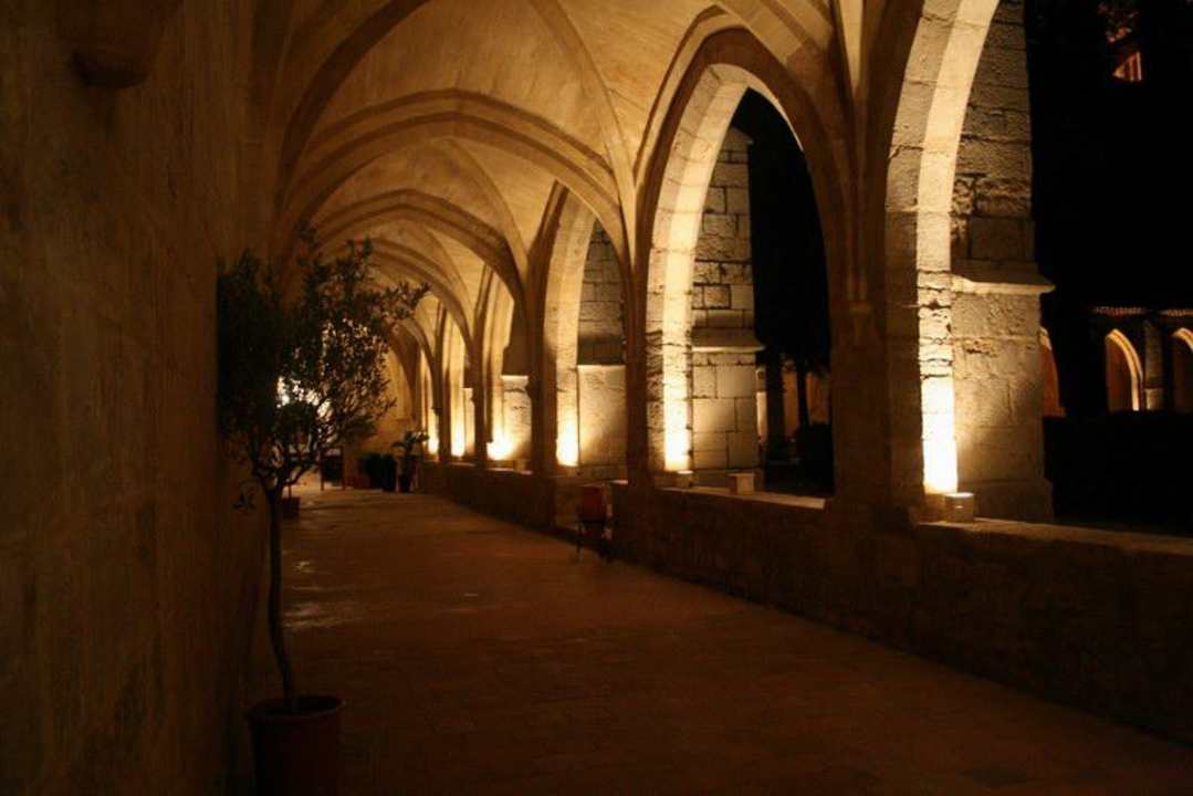 Kreuzgang2 Hôtel Le Couvent Royal