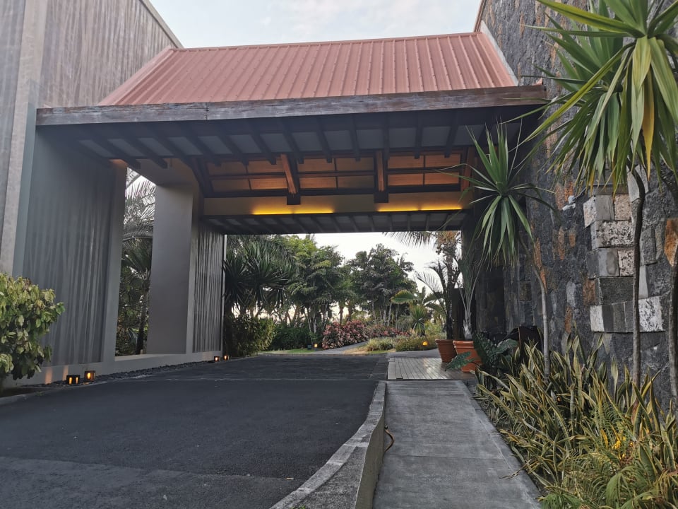 Sonstiges Crystals Beach Resort Belle Mare, a member of Radisson Individuals