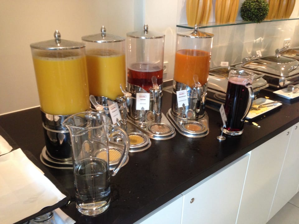 Frühstücksbuffet Vienna House by Wyndham Andel's Berlin